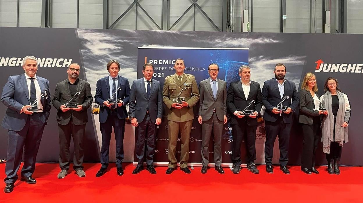 Foto de familia con todos los premiados