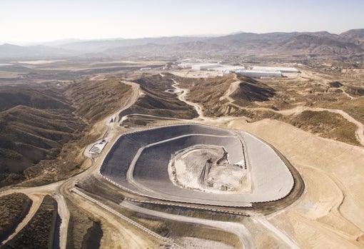 Panorámica de la planta de gestión de residuos de Cosentino