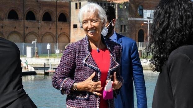 Lagarde asegura al Bundesbank que se toma «muy en serio» la inflación