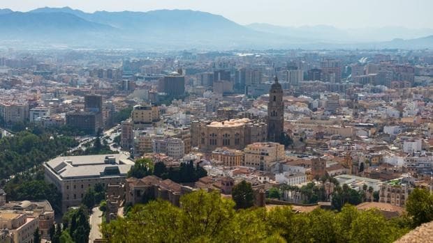 ¿Cuáles son los municipios más caros y más baratos de Málaga para comprar una casa?