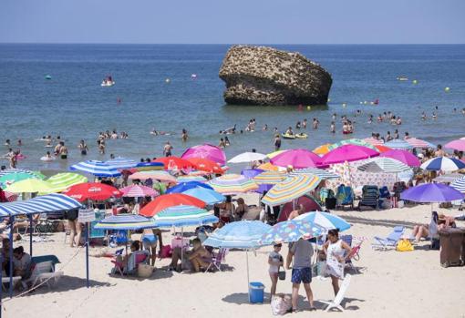 Temporada alta en la playa de Matalascañas