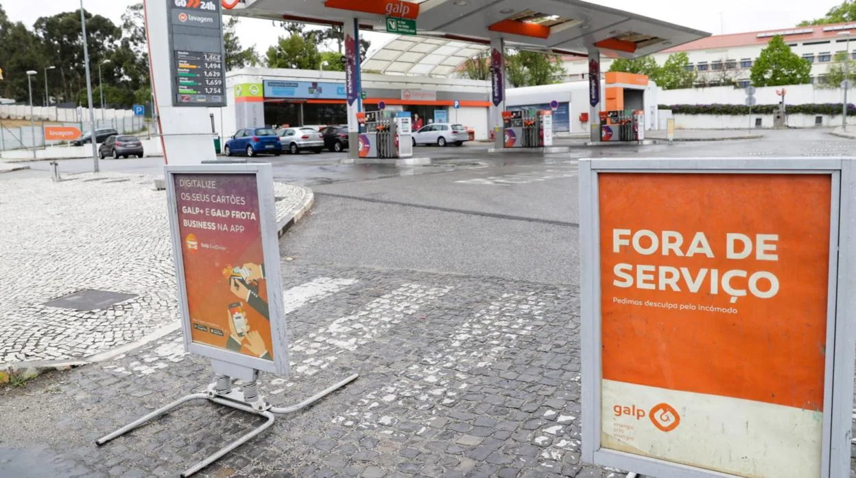 Imagen de una gasolinera de Portugal