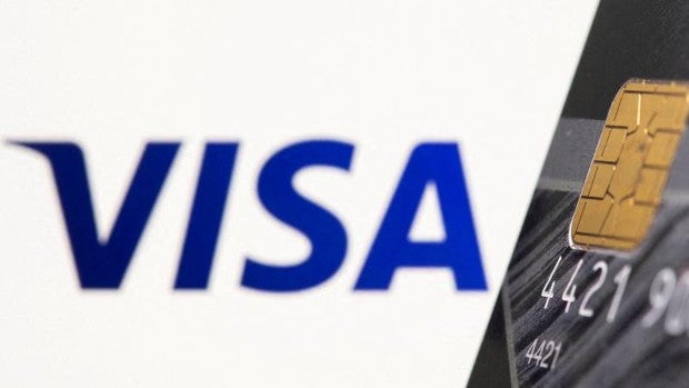 Visa y Mastercard actúan para bloquear a bancos rusos de su sistema de pagos