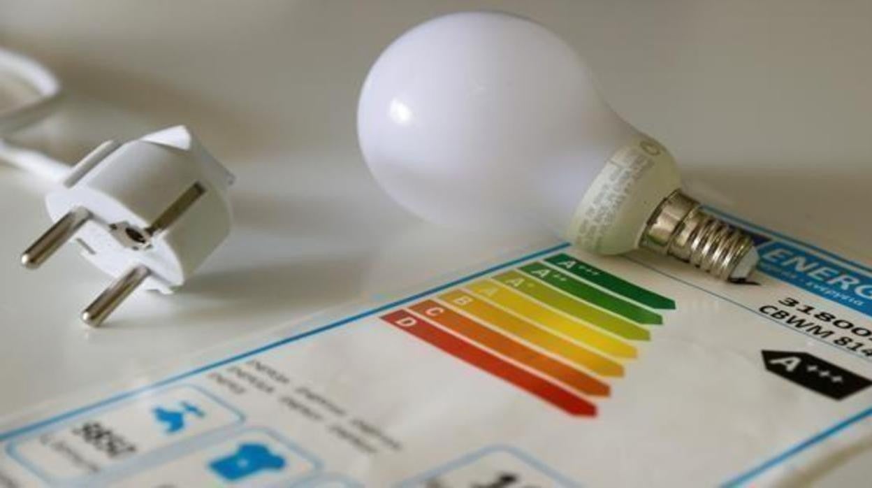 Los tramos horarios más baratos para consumir electricidad cambian a diario