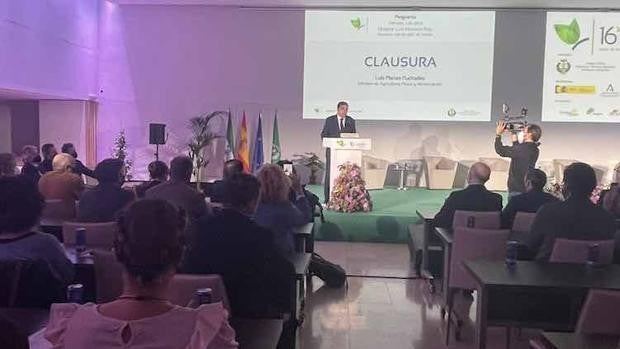 Planas defiende la sostenibilidad que pregona la UE como base del modelo agrario del futuro