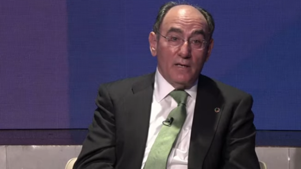 Ignacio Galán y Teresa Ribera se enzarzan sobre la seguridad jurídica en el sector energético