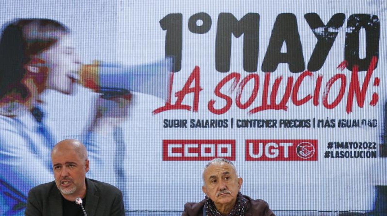 Los secretarios generales de UGT, Pepe Álvarez, y CC.OO., Unai Sordo