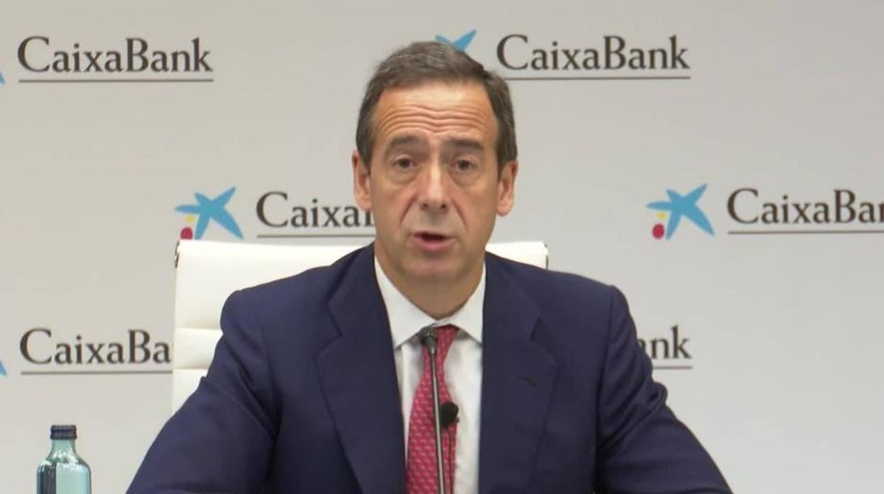 CaixaBank gana 707 millones en el primer trimestre y reserva 214 millones por la guerra