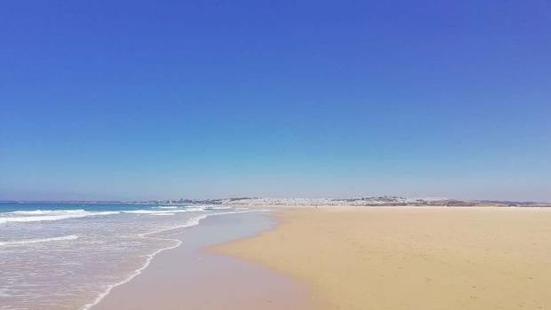 Vivir en la playa: ¿Cuáles son los municipios de Cádiz más caros y más baratos junto al mar?