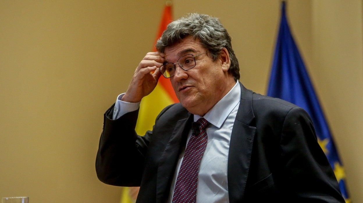 El ministro de Inclusión, Seguridad Social y Migraciones, José Luis Escrivá