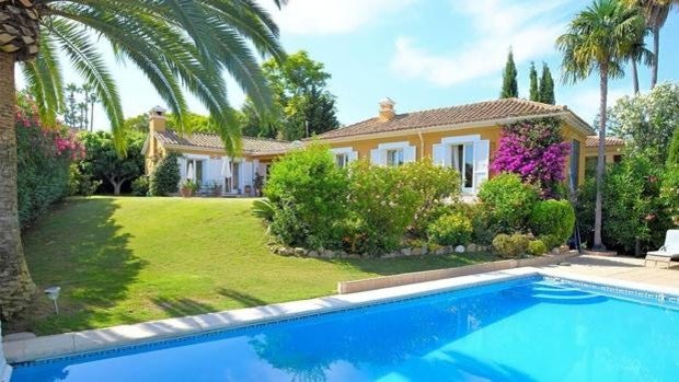 Cinco chalets con piscina en Cádiz para ir preparando el verano