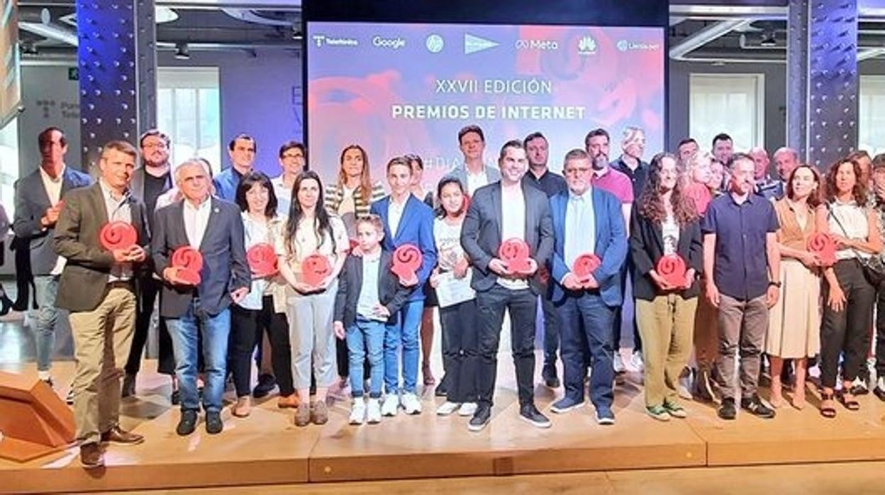 Grupo Padel Nuestro, ganador de los Premios Internet