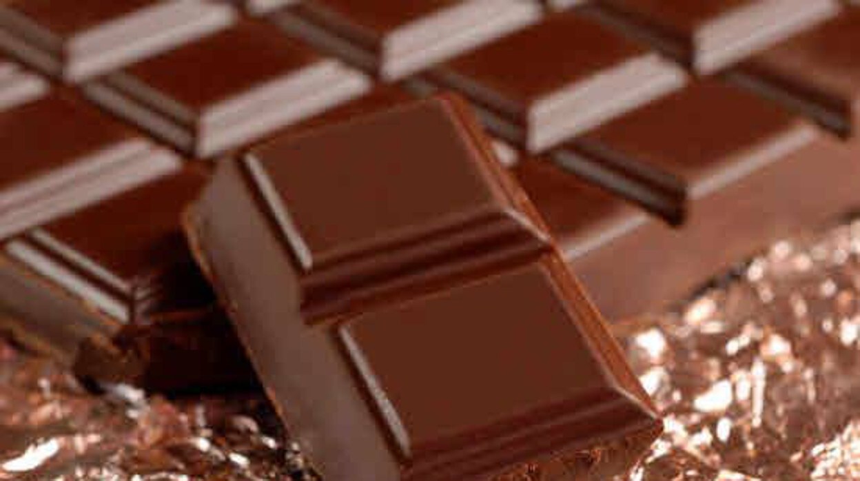 AESAN alerta de la presencia de la proteína del cacahuete en productos de chocolate