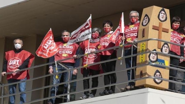 Correos encara tres jornadas de huelga en medio de un clima de alta tensión entre CCOO y UGT y la empresa