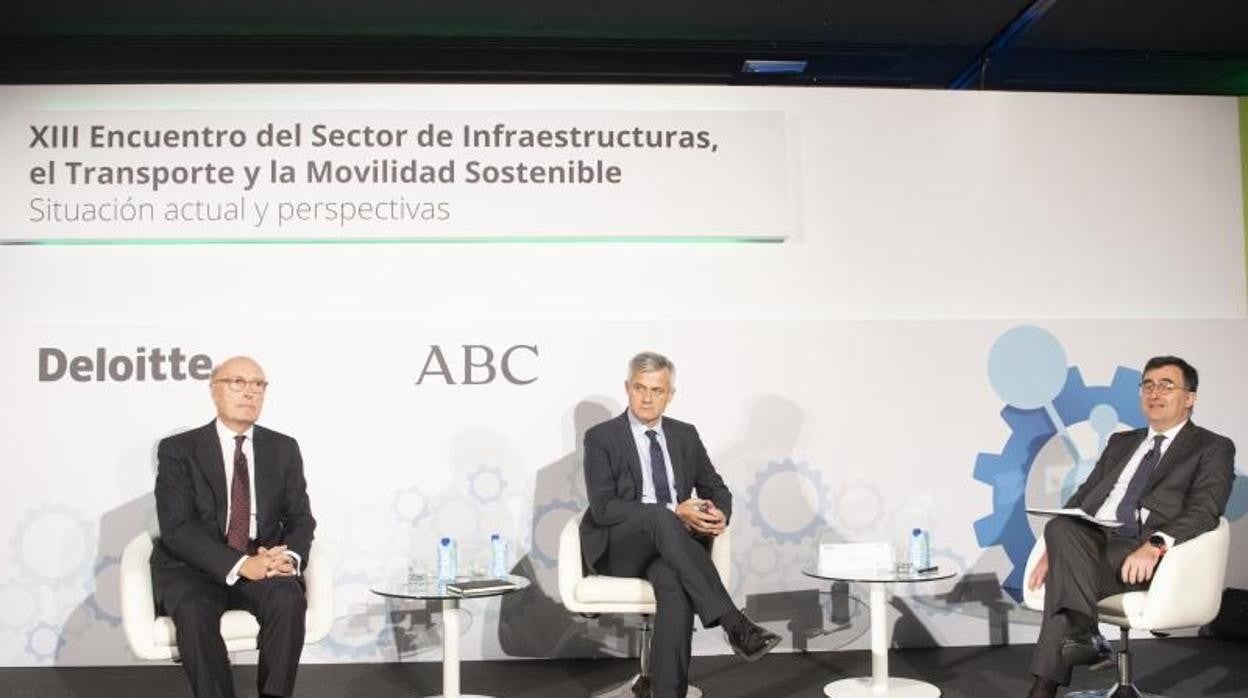 David Lucas, Javier Marin y Alberto Valls durante el Foro ABC Deloitte