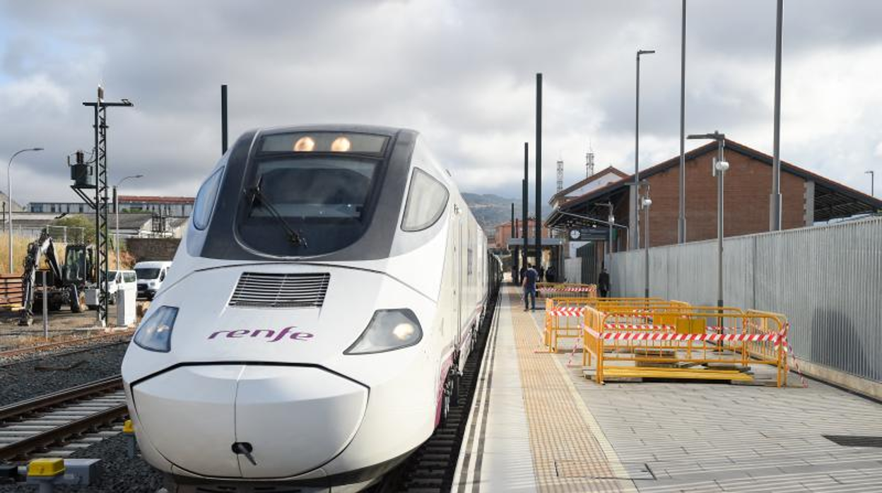 Pruebas del tren comercial en la Línea de Alta Velocidad de Extremadura