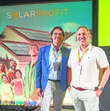 Óscar Gómez y Roger Fernández, los dos CEO de SolarProfit, durante su ‘Investors Day’