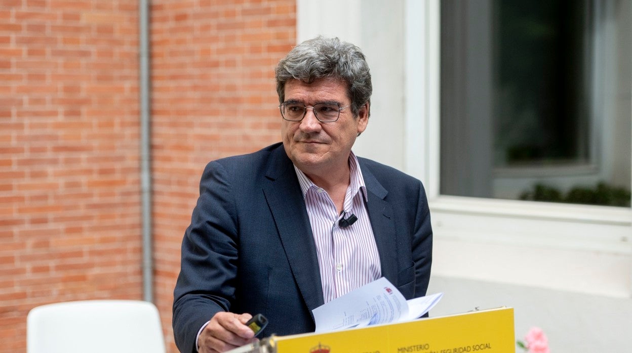 El ministro de Inclusión, Seguridad Social y Migraciones, José Luis Escrivá