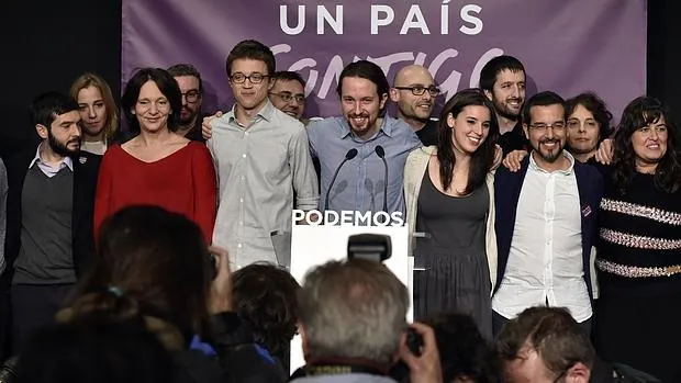 Pablo Iglesias y su equipo valoran el resultado de las elecciones