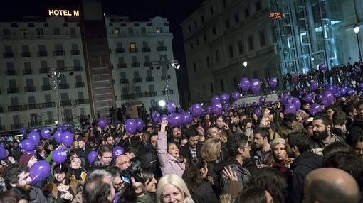 Celebración en la plaza del Museo Reina Sofía de Madrid