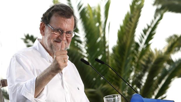 Mariano Rajoy en un mitin en Torrevieja