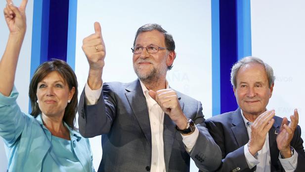 El presidente del Gobierno en funciones, Mariano Rajoy, durante su intervención en el mitin electoral que su partido celebra hoy en Lérida