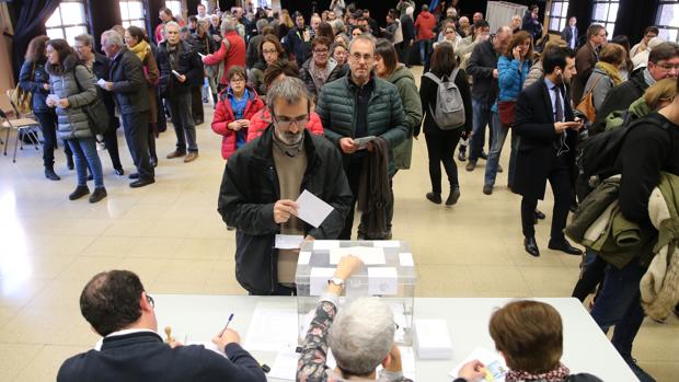 El independentismo solo pierde un diputado en Tarragona y otro en Barcelona