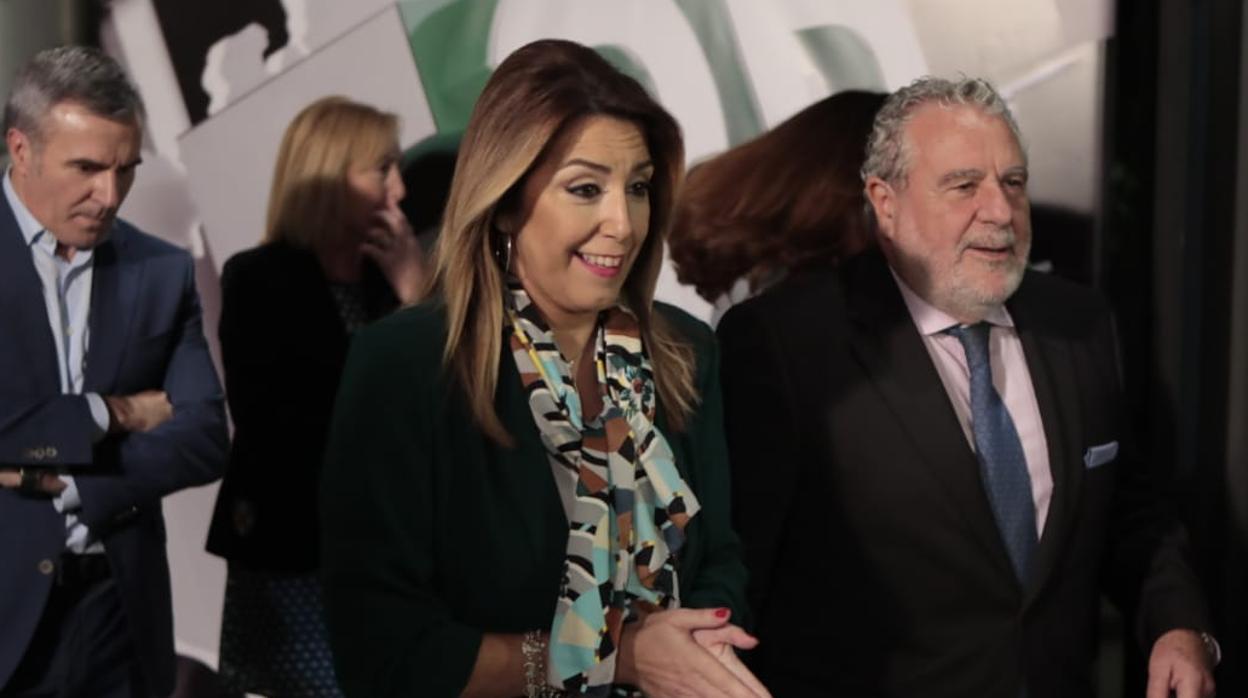 Los candidatos, a su llegada a Canal Sur