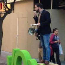 Abascal, subidoen un banco