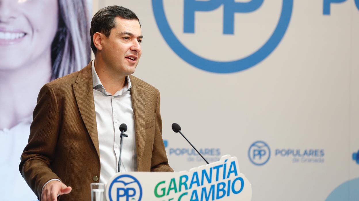 Juanma Moreno, durante su intervención en la junta directiva del PP de Granada