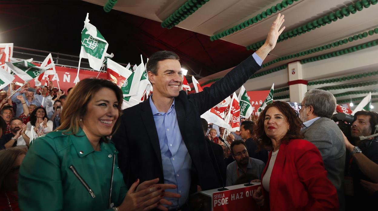Sánchez exhibe la pérdida de la Junta de Andalucía para conjurar el riesgo de abstención