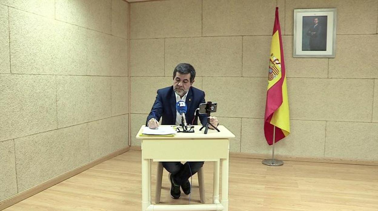 Jordi Sànchez, durante la rueda de prensa que ofreció desde prisión