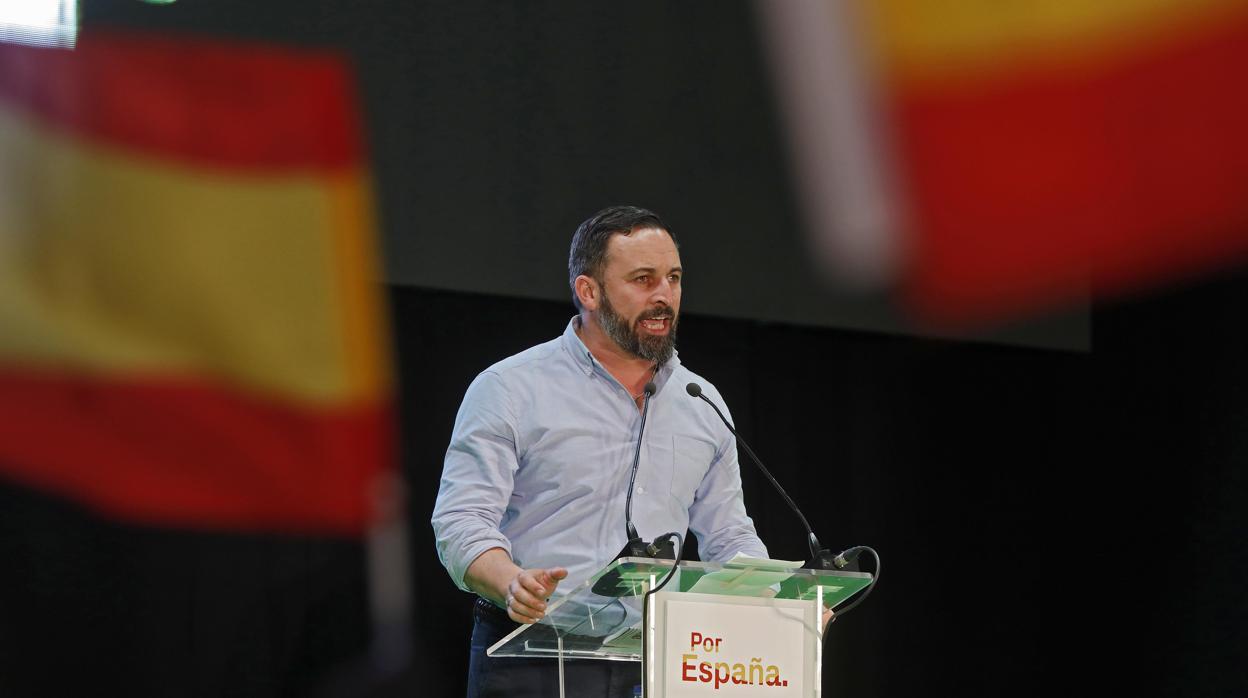 El presidente de Vox, Santiago Abascal, durante el último mitin en Valencia, en la campaña