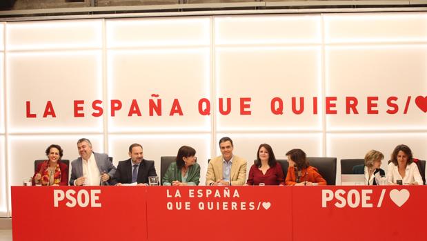 El PSOE intenta ganar tiempo hasta el 26 de mayo pero Iglesias aparece ya como socio preferente