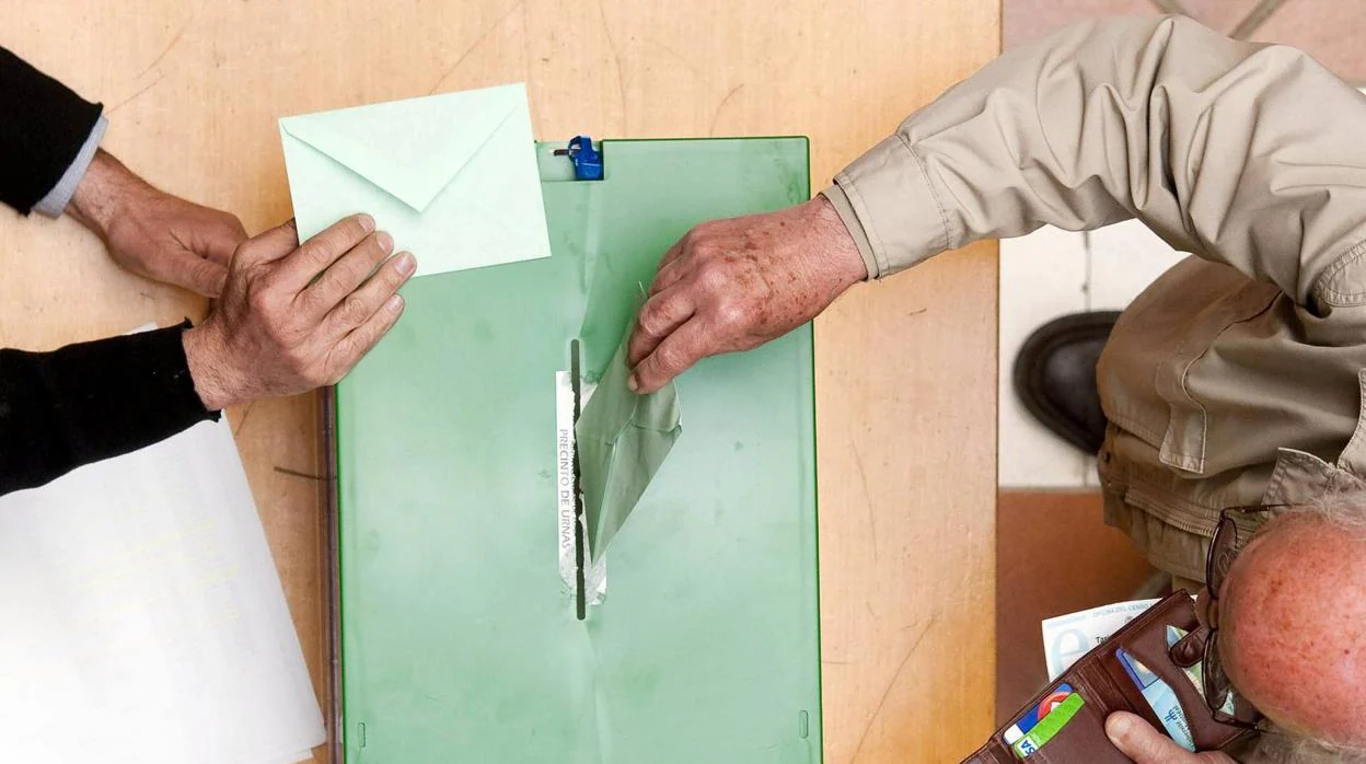 Urnas en las últimas elecciones de Andalucía