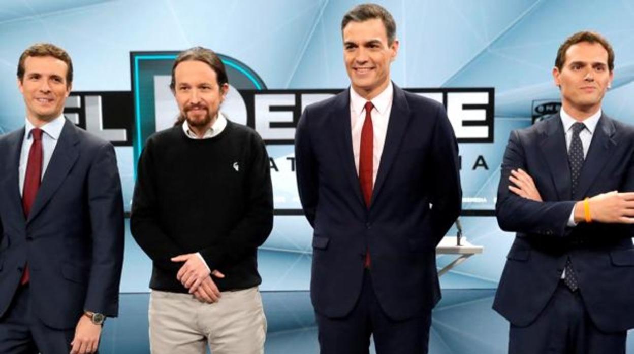 Pablo Casado, Pablo Iglesias, Pedro Sánchez y Albert Rivera, en el debate de la campaña de abril