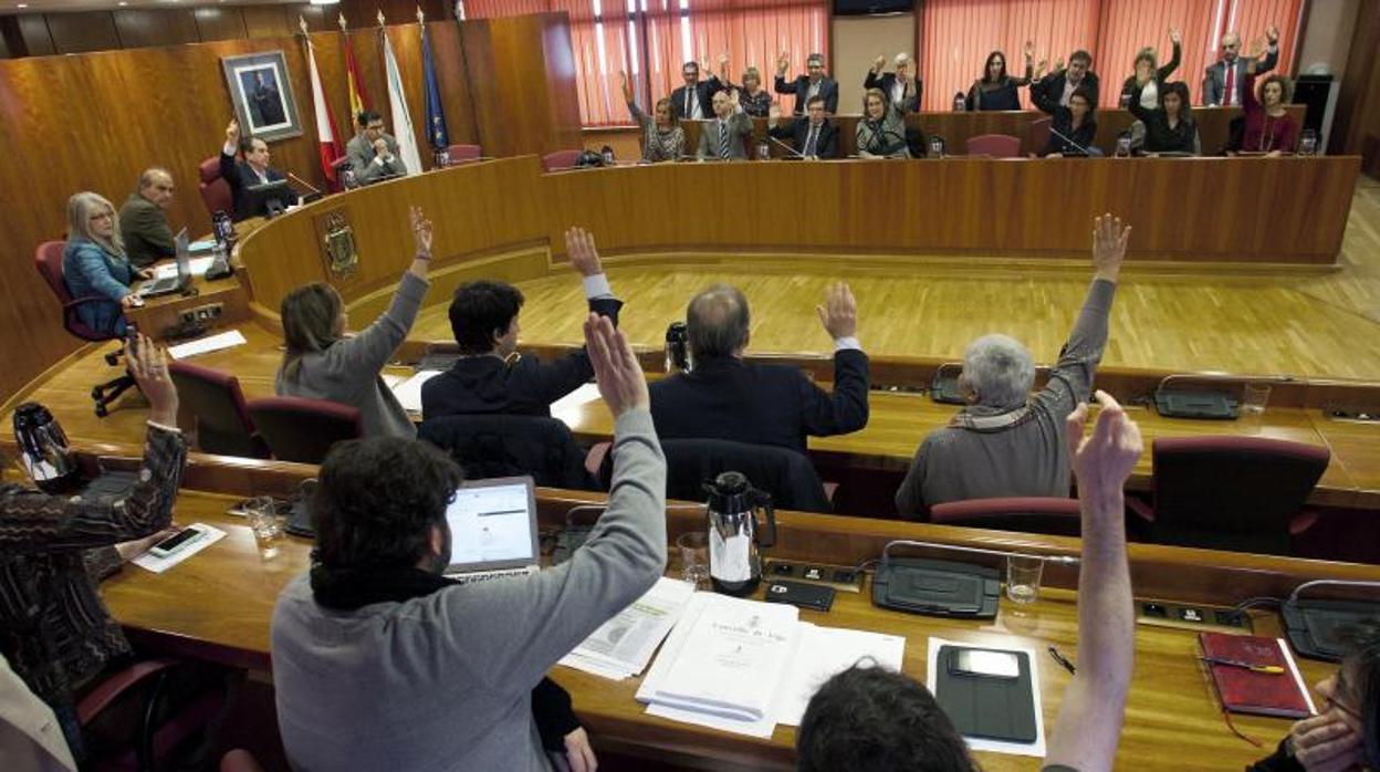 Imagen de archivo de un pleno en al ayuntamiento de Vigo