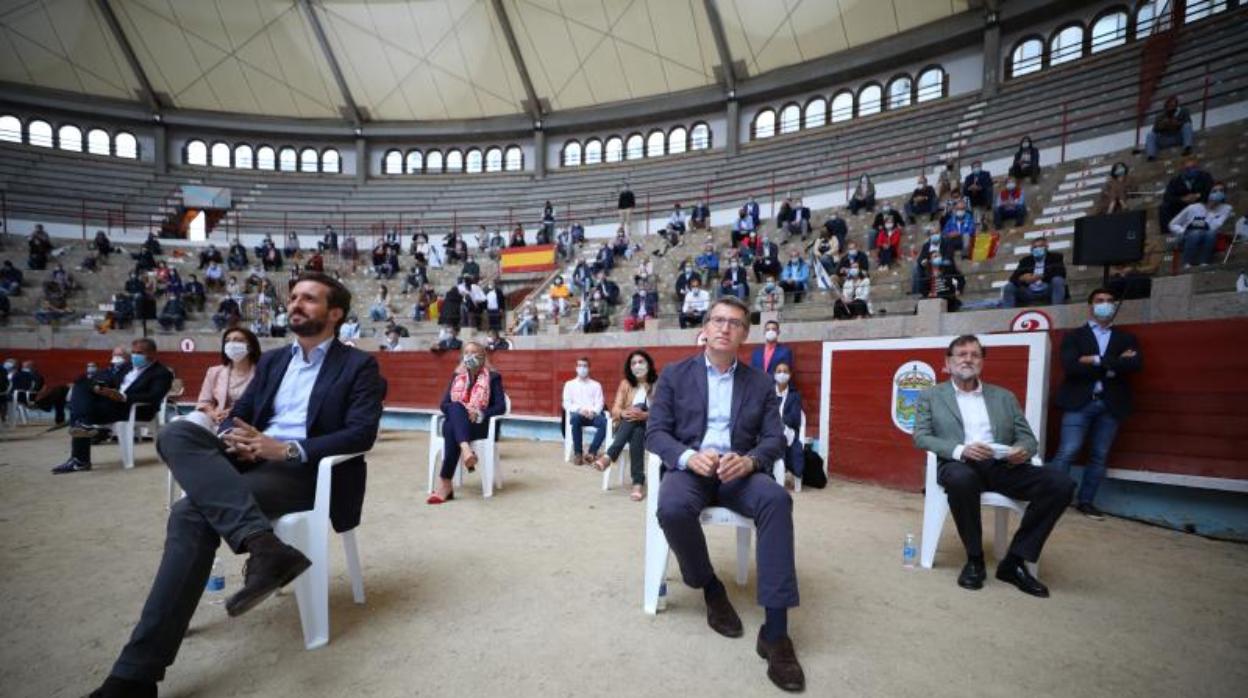 Pablo Casado, Alberto Núñez Feijóo y Mariano Rajoy, juntos en Pontevedra