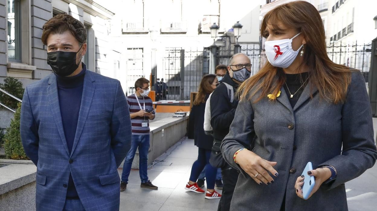 Junts encarece la negociación, exige a ERC un giro en el Congreso y añade a la CUP