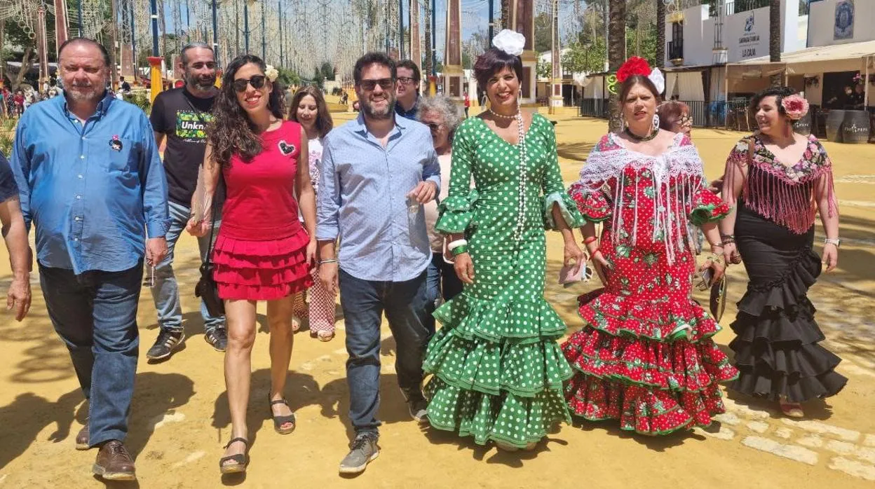 Teresa Rodríguez, con el traje de gitana verde, en la Feria del Caballo de Jerez de la Frontera