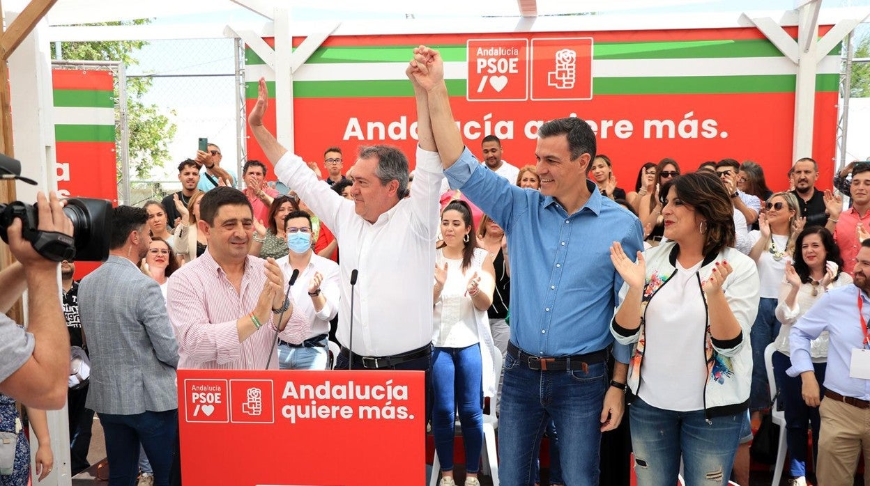 Reyes, Espadas, Sánchez y Férriz durante el acto