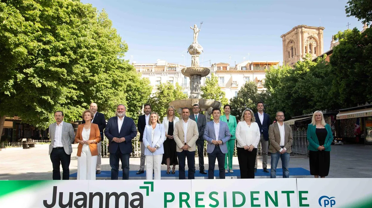 Foto de familia de la lista del PP por Granada a las elecciones andaluzas