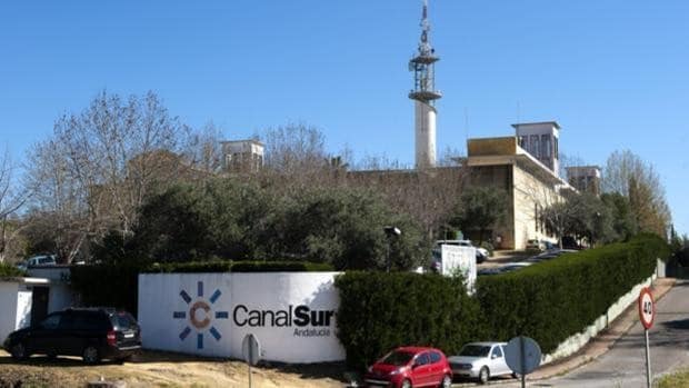 Canal Sur aprueba dos debates entre los candidatos de las elecciones en Andalucía