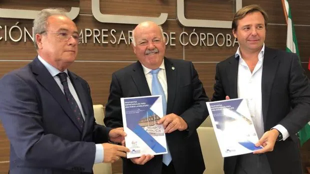 Aguirre, a los empresarios de Córdoba: «Con el Gobierno de Juanma Moreno ha habido recuperación»