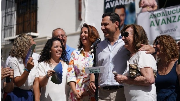 Moreno vuelve a sus orígenes con una calurosa acogida en Alhaurín el Grande, el pueblo de su familia