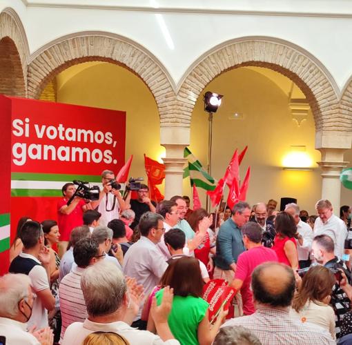 El candidato, al inicio del acto