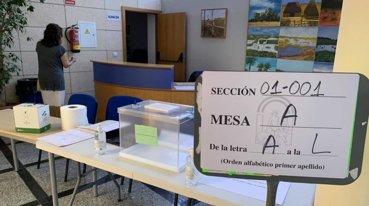 Mesa electoral para las elecciones de este 19-J