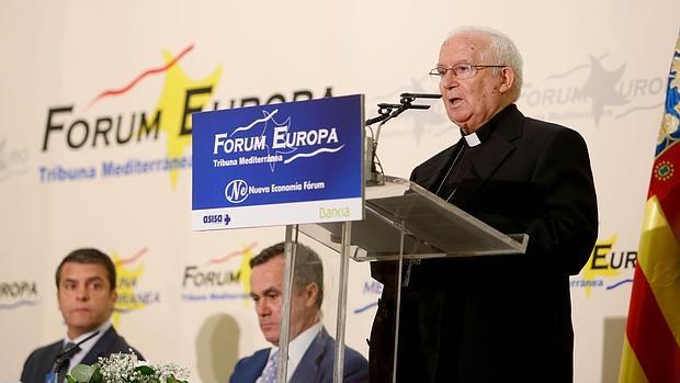 El cardenal Cañizares, ayer, durante su intervención en el Forum Europa