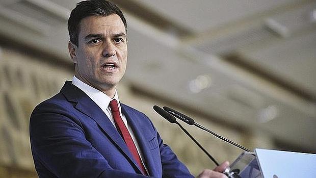 Pedro Sánchez desautoriza a Puig y no prohibirá acudir a las procesiones