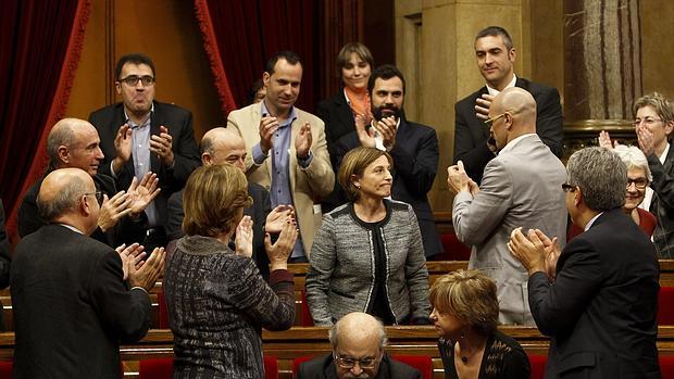 Forcadell, en su primer discurso: «Viva la república catalana»